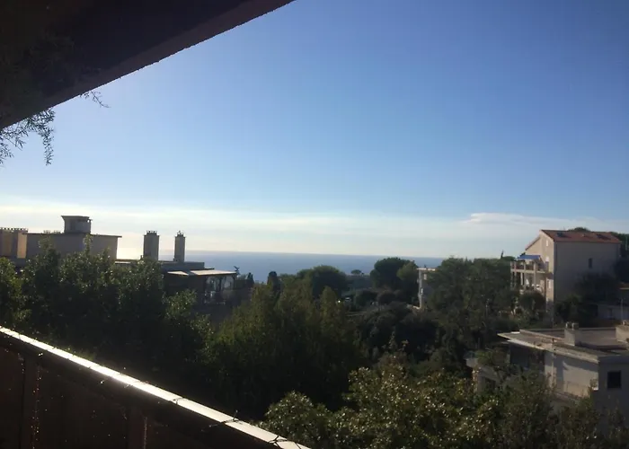 Azurelle